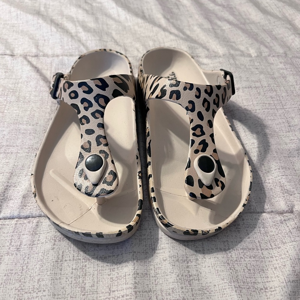 Gypsy Jazz Leopard Print Sandal size 6